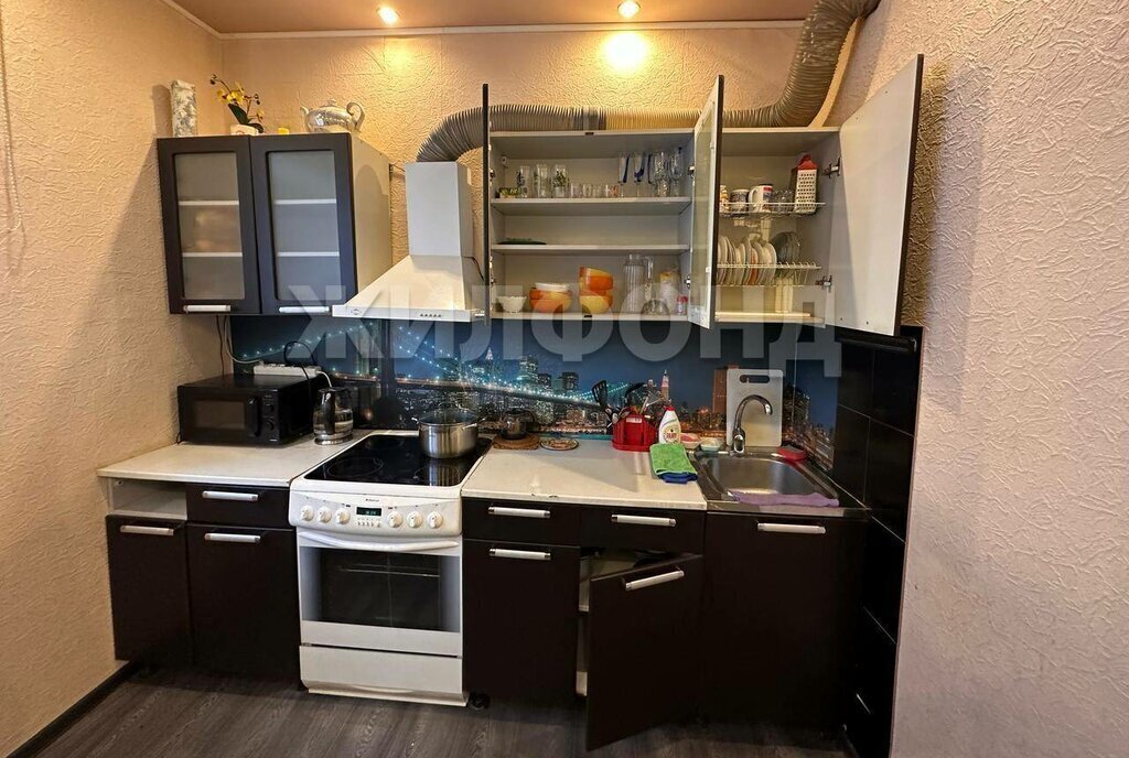 квартира г Норильск проезд Молодежный 19а фото 2