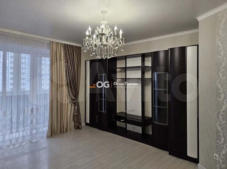 квартира г Брянск р-н Советский ул Горбатова 22 фото 2