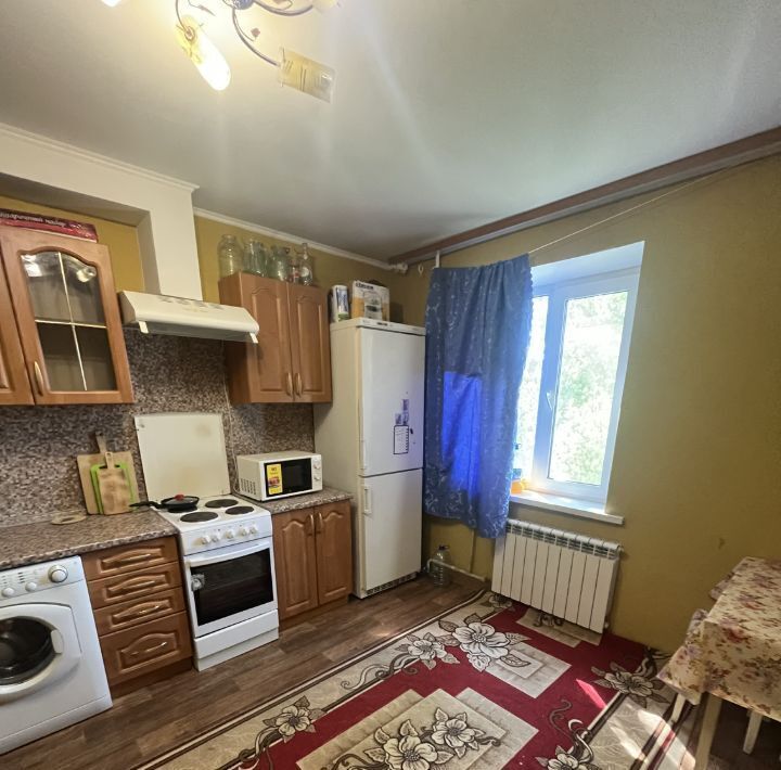 квартира г Саратов р-н Ленинский ул им Лебедева-Кумача В.И. 88 фото 2