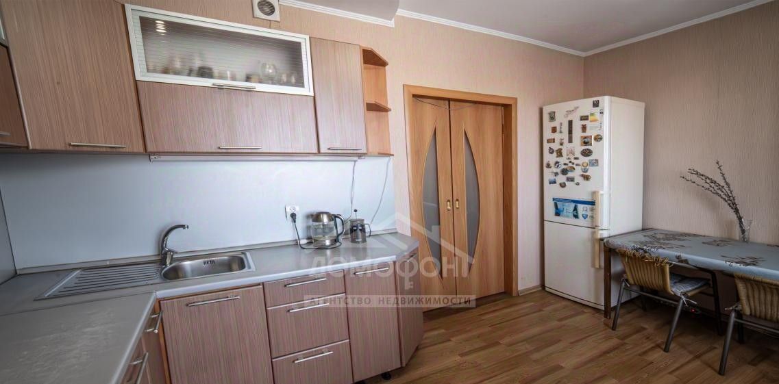 квартира г Омск р-н Октябрьский ул 15-я Рабочая 88 фото 3