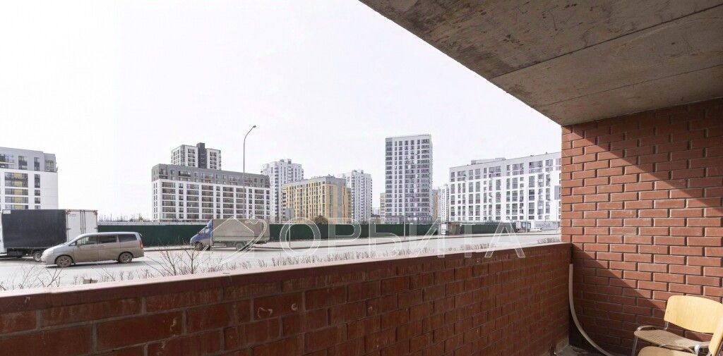 квартира г Тюмень р-н Восточный ул Бориса Житкова 7к/1 фото 3