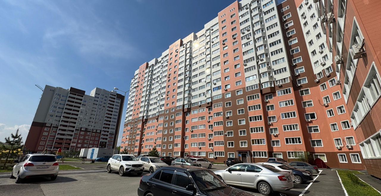 квартира г Оренбург р-н Дзержинский ул. Фронтовиков, 8/2 фото 8