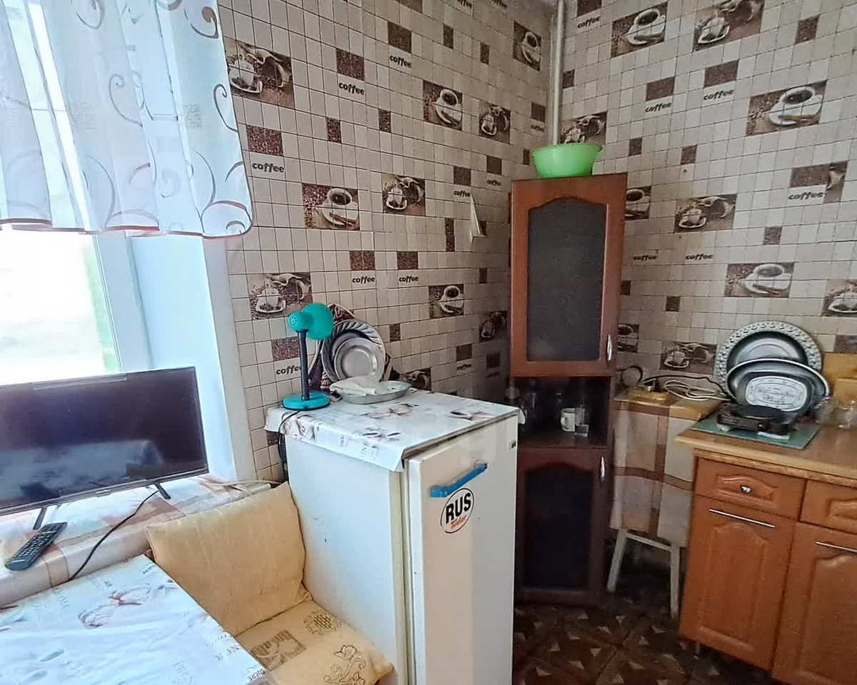 квартира г Анжеро-Судженск ул им 50-летия Октября 8 Кузбасс фото 5