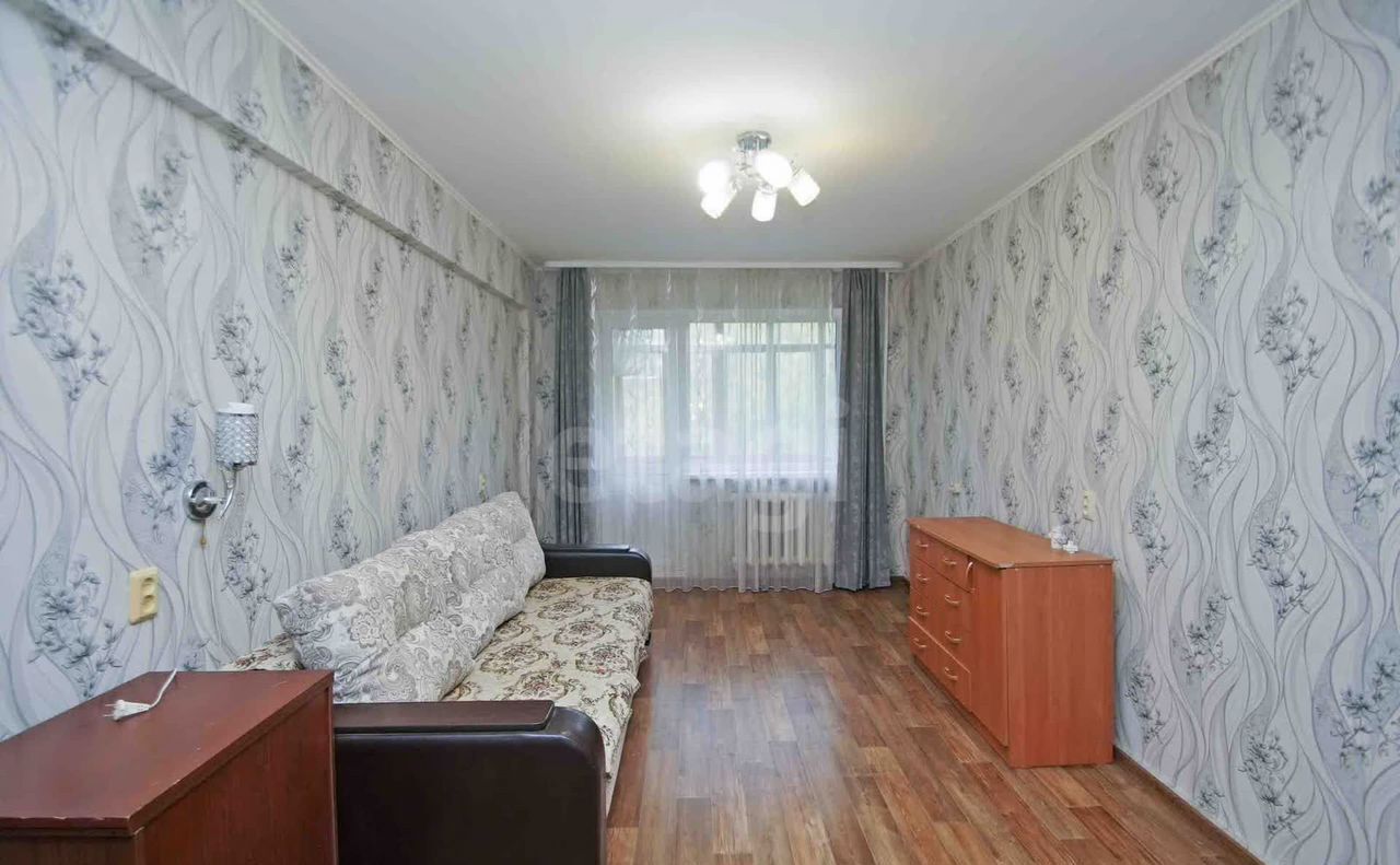 квартира г Омск п Чкаловский р-н Октябрьский ул Ермолаева 8 фото 2