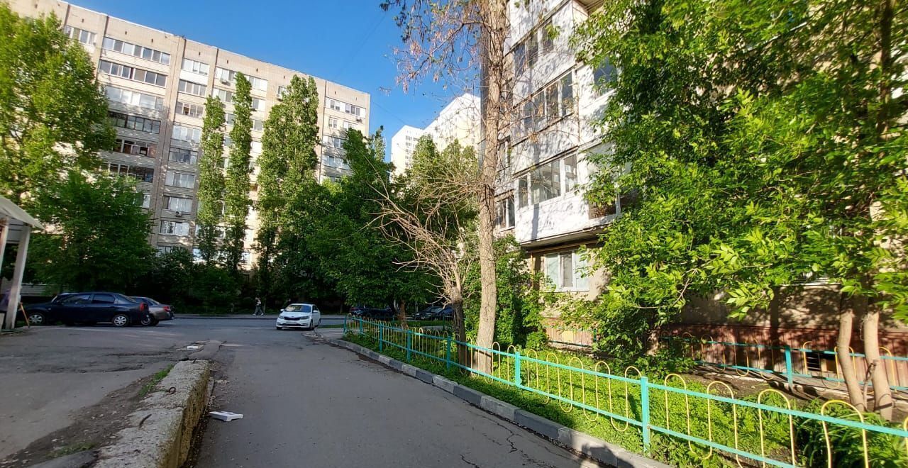 квартира г Саратов р-н Октябрьский ул им Симбирцева В.Н. 23/37 фото 12