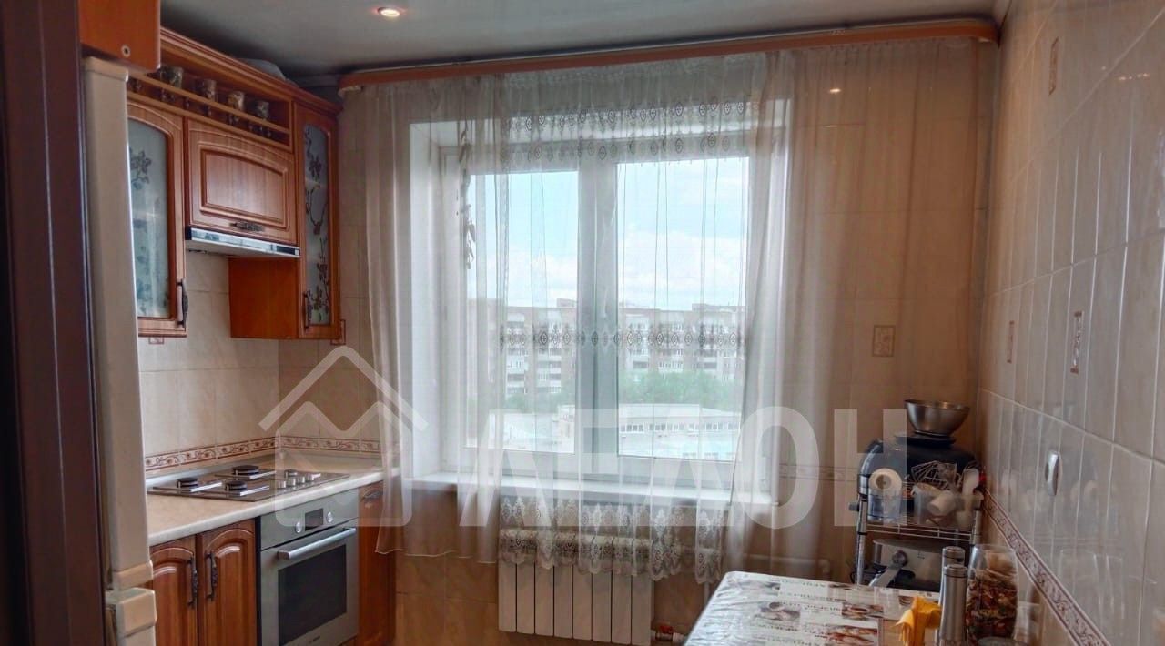 квартира г Омск р-н Кировский ул 70 лет Октября 18/1 Кировский АО фото 2