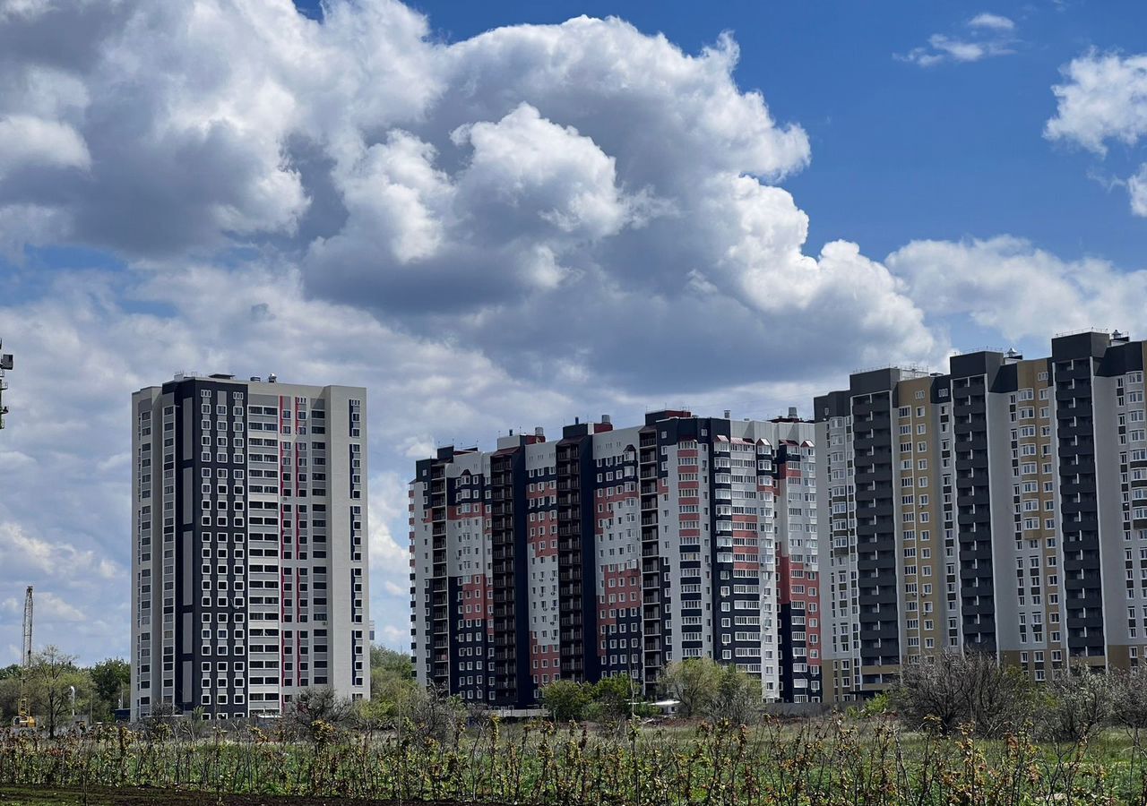 квартира г Оренбург р-н Дзержинский пр-кт Победы 153 фото 3