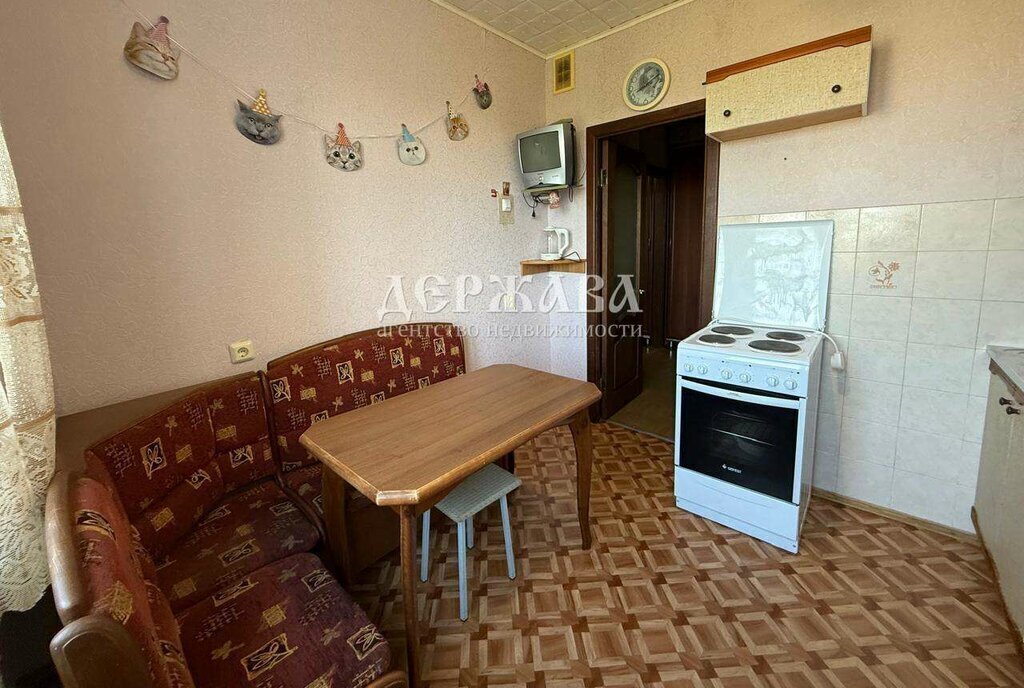 квартира г Старый Оскол Юбилейный микрорайон 9 фото 4