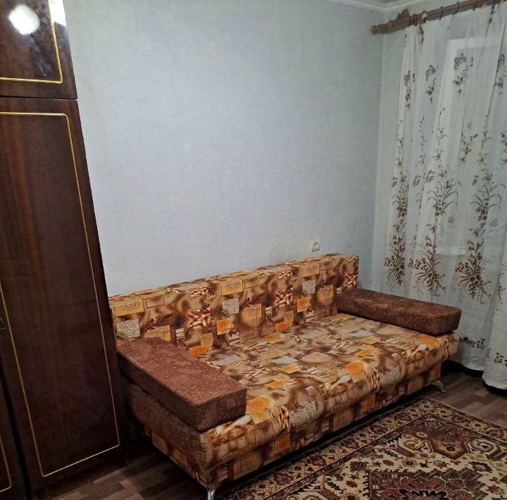 квартира г Астрахань р-н Кировский ул Валерии Барсовой 12к/2 фото 4