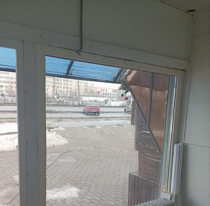торговое помещение г Колпино р-н Колпинский ул Веры Слуцкой 46/2 фото 2