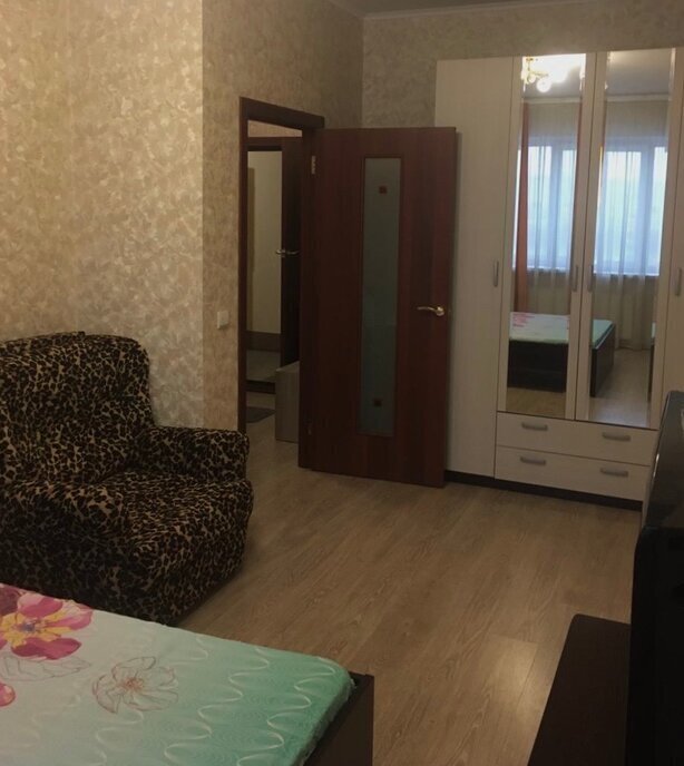 квартира г Санкт-Петербург метро Улица Дыбенко р-н Невский пр-кт Большевиков 11к/2 фото 2