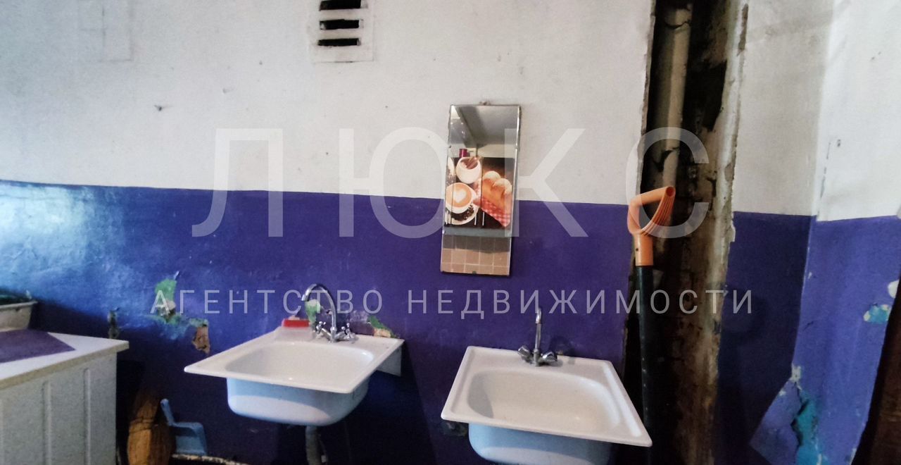 комната г Новокузнецк р-н Центральный ул Пирогова 24 Кемеровская обл. — Кузбасс фото 5