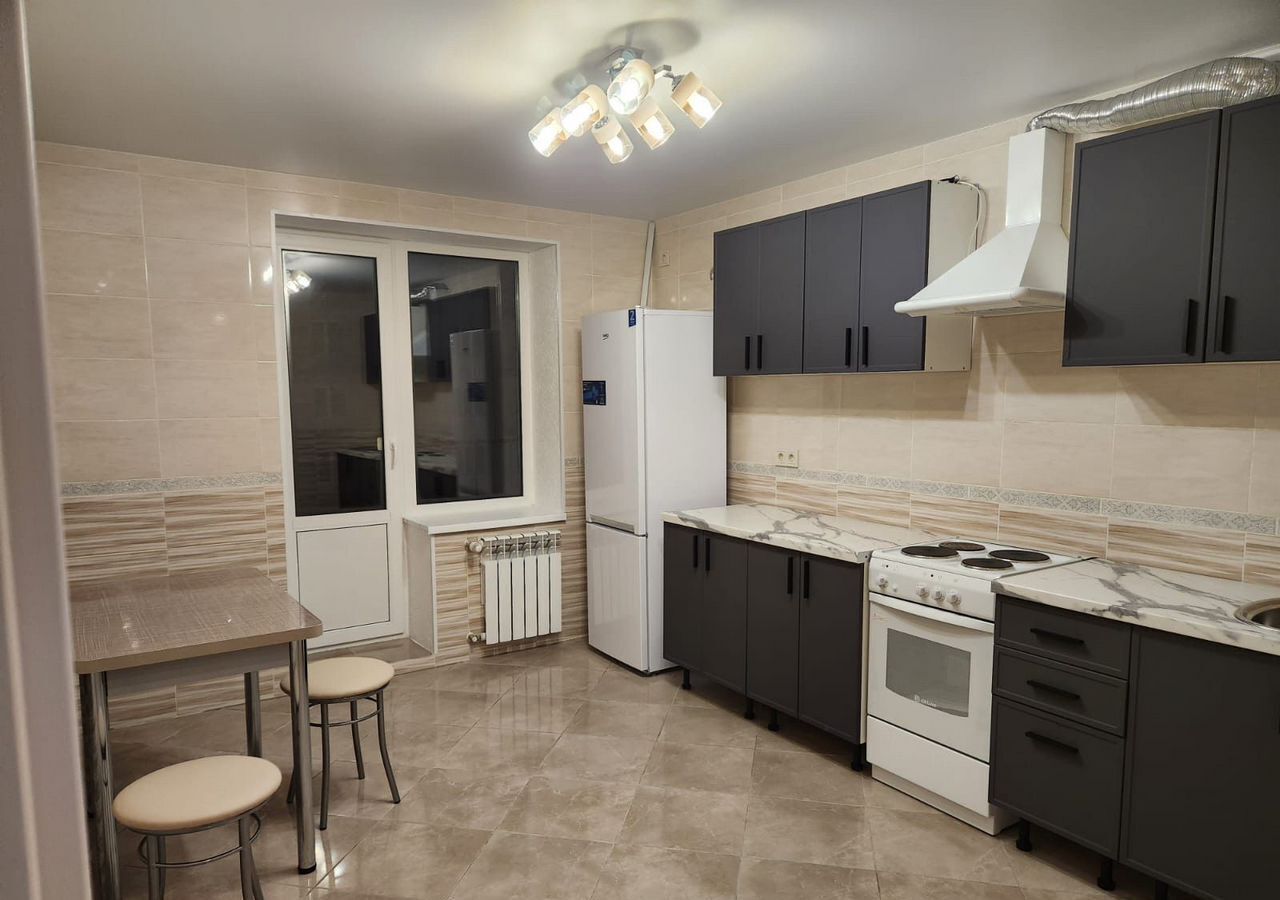 квартира г Саратов р-н Ленинский 5 квартал пр-кт Строителей 38а фото 1