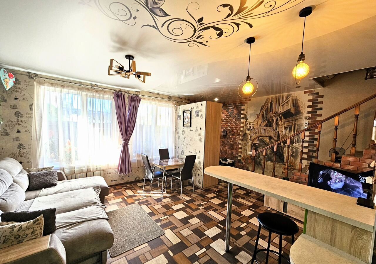 дом г Новороссийск р-н Центральный ул Архитектурная 22 фото 4