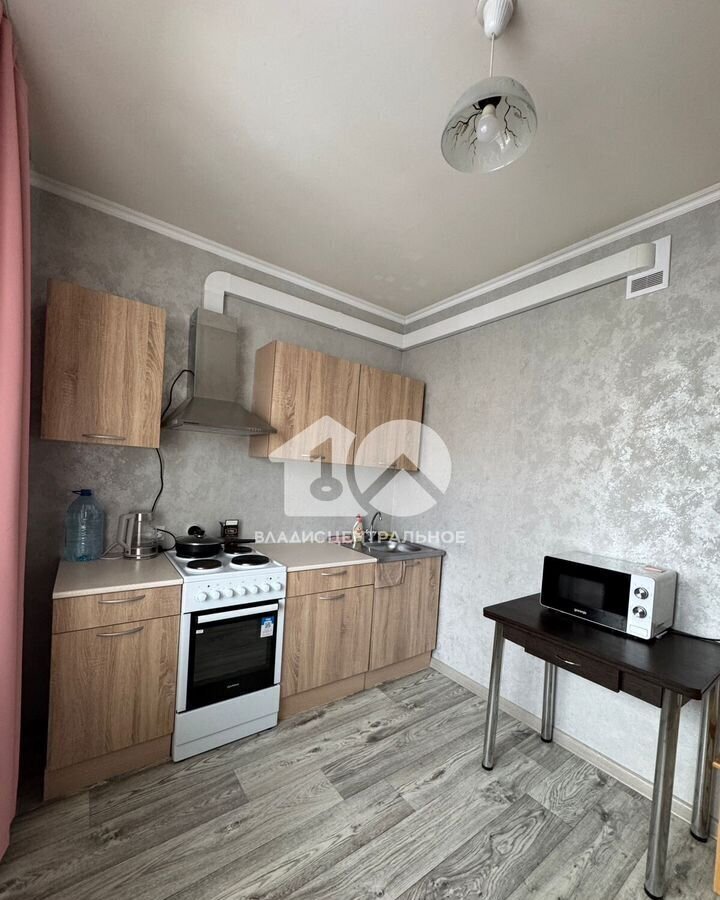 квартира г Новосибирск р-н Кировский ул Сибиряков-Гвардейцев 64/3 фото 1