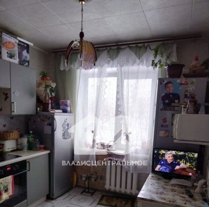 квартира г Новосибирск р-н Калининский Заельцовская ул Макаренко 9 Микрорайон №4 фото 2