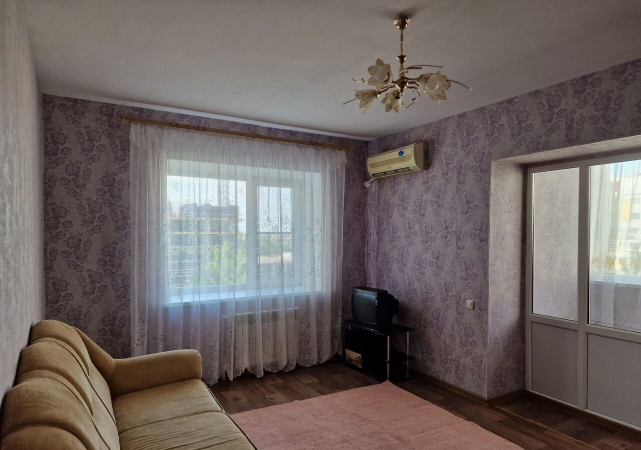 квартира г Астрахань р-н Советский ул Боевая 126к/7 фото 1