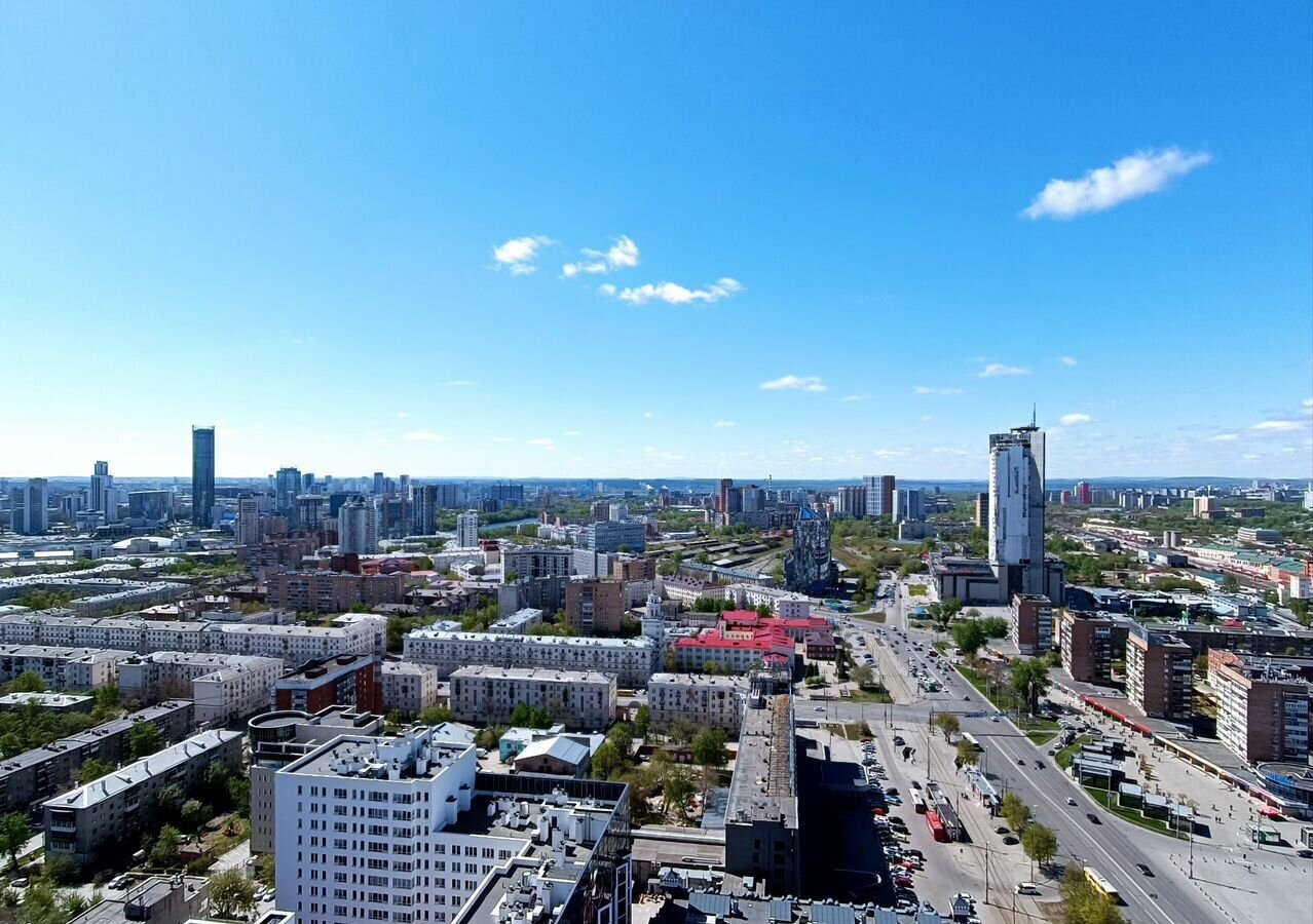 квартира г Екатеринбург р-н Железнодорожный Уральская ул Азина 22/7 фото 16