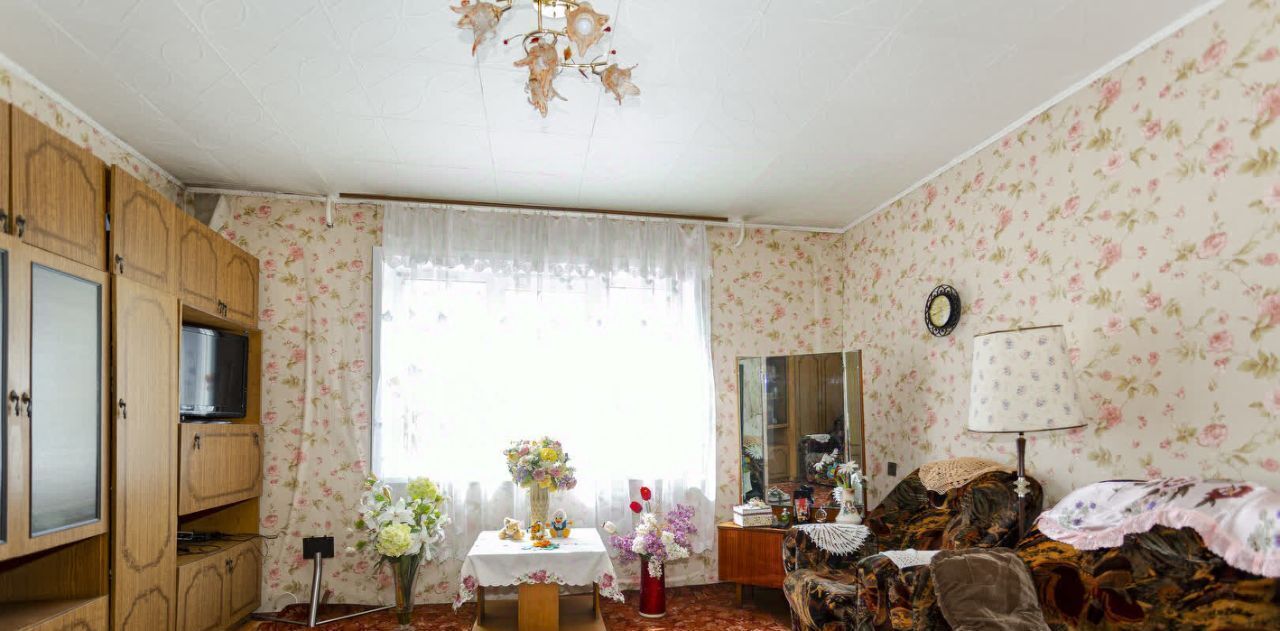 квартира г Новокузнецк р-н Орджоникидзевский ул 40 лет Победы 5 фото 1