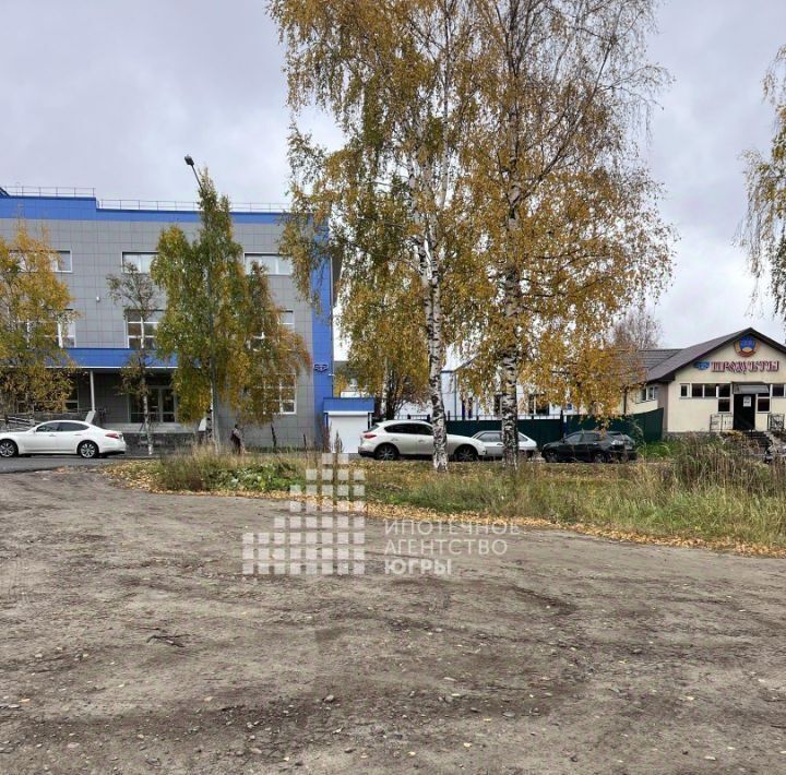офис г Ханты-Мансийск ул Рознина 48 фото 1
