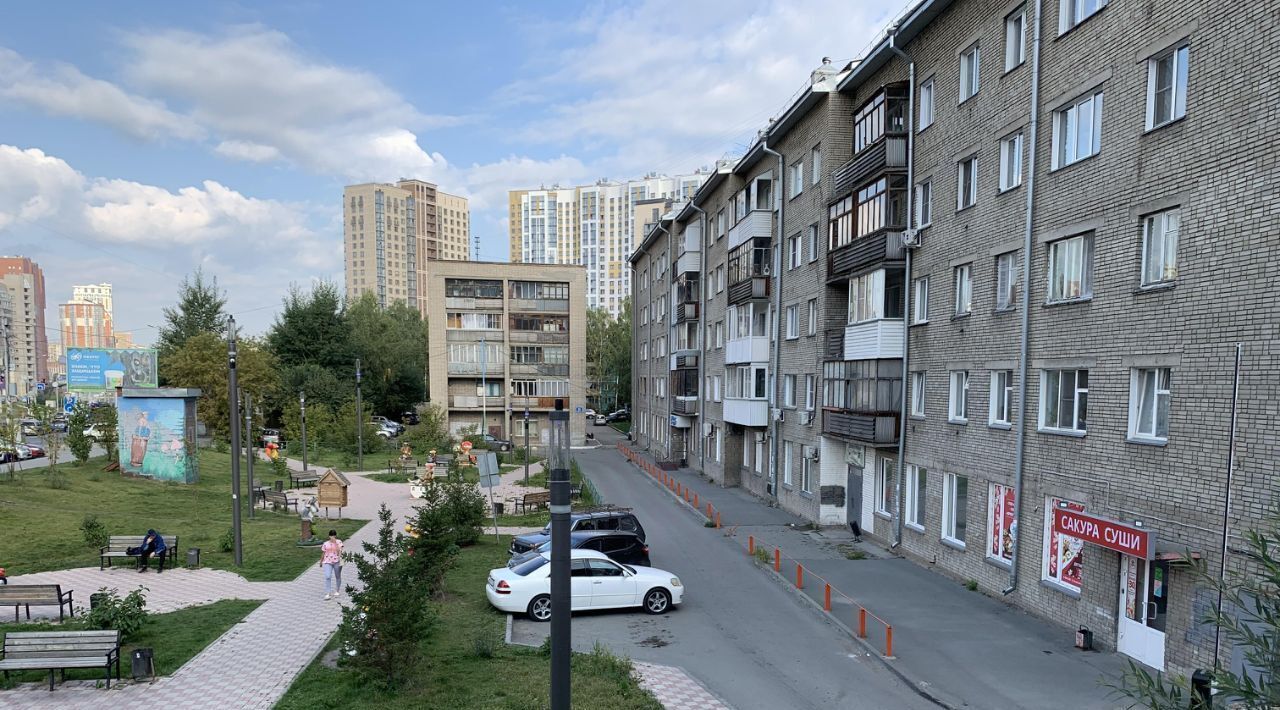 свободного назначения г Новосибирск Золотая Нива ул Кошурникова 31 фото 1