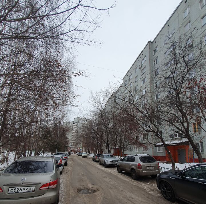 квартира г Омск р-н Кировский ул 70 лет Октября 18/1 фото 12