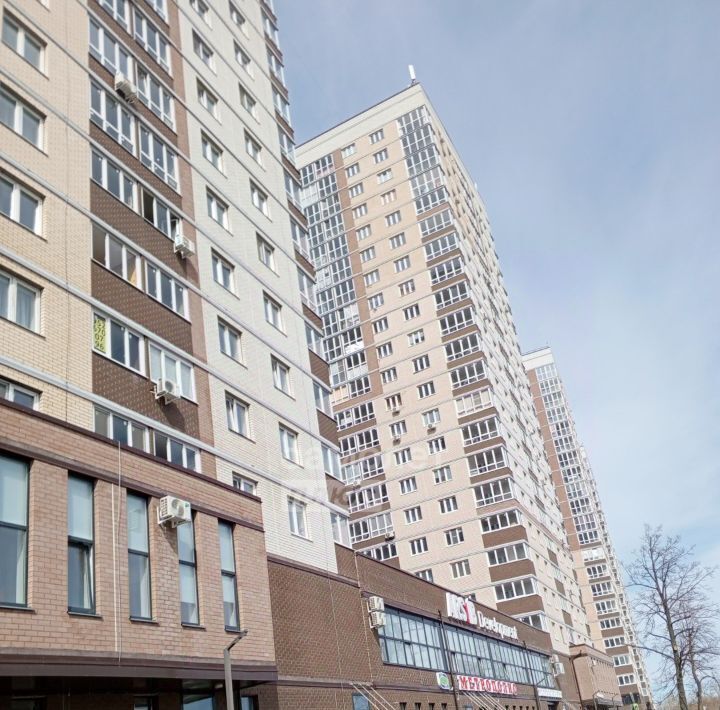 квартира г Тюмень р-н Ленинский ул Дамбовская 25к/1 фото 1