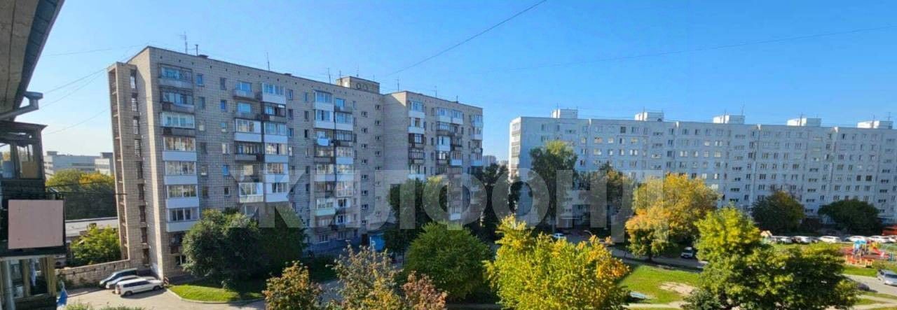 квартира г Новосибирск р-н Калининский Заельцовская ул Макаренко 15 Микрорайон №4 фото 3
