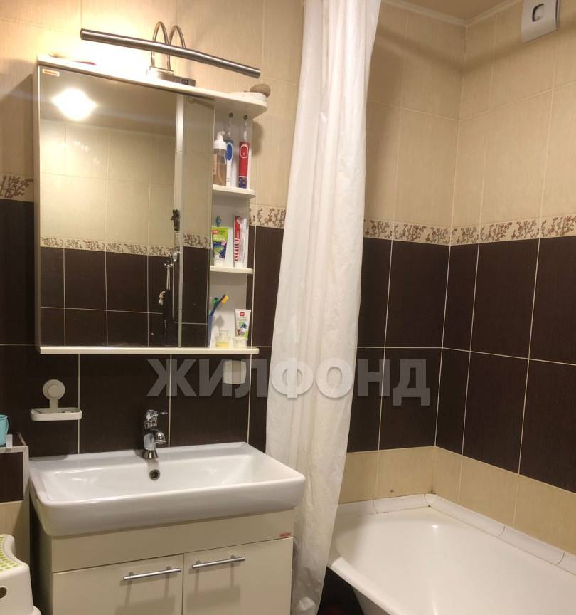 квартира г Кемерово р-н Заводский Южный ул Дружбы 35б м-н фото 9