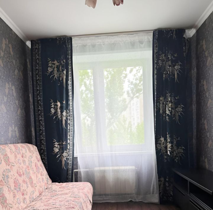 квартира г Москва метро Красногвардейская ул Кустанайская 9к/1 фото 3