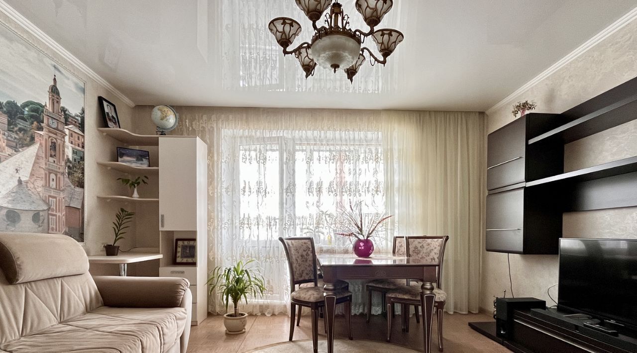 квартира г Омск р-н Кировский ул Дмитриева 19 фото 1