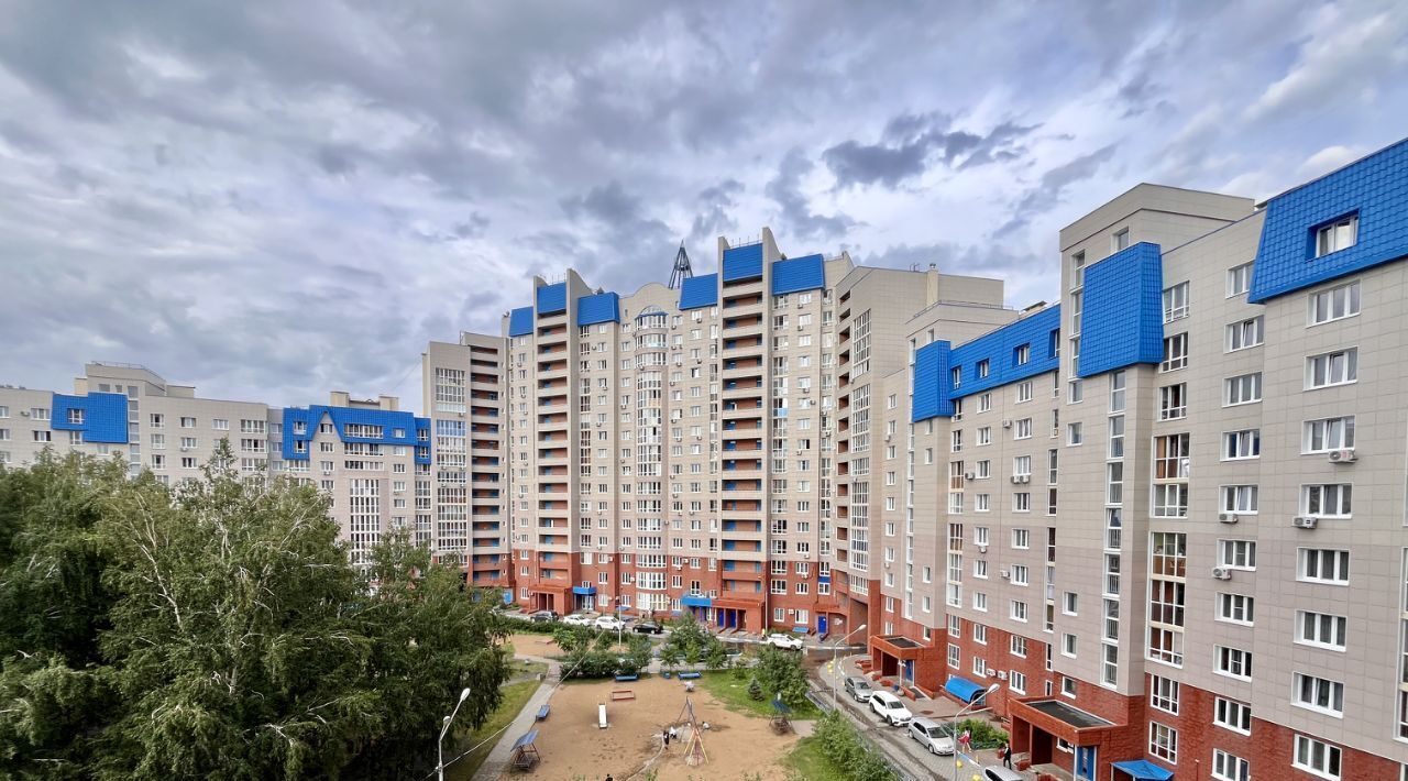 квартира г Омск р-н Кировский пр-кт Комарова 21к/2 фото 2