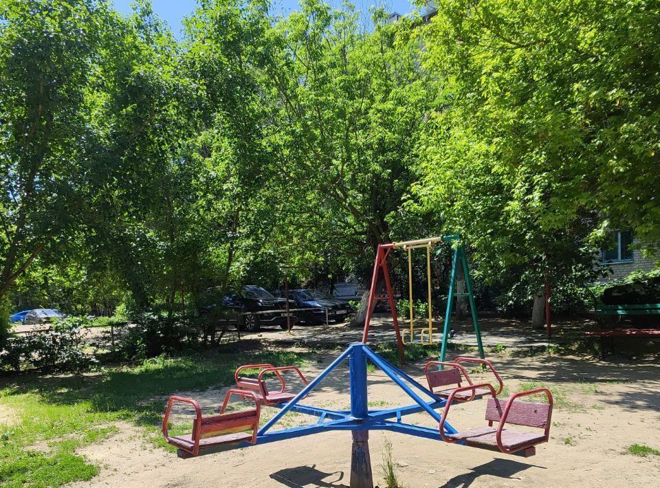 квартира г Волгоград р-н Советский ул Казахская 23 фото 12