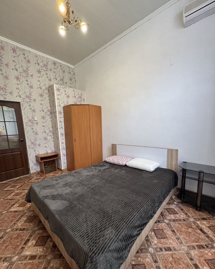 квартира г Феодосия ул Революционная 15 фото 7