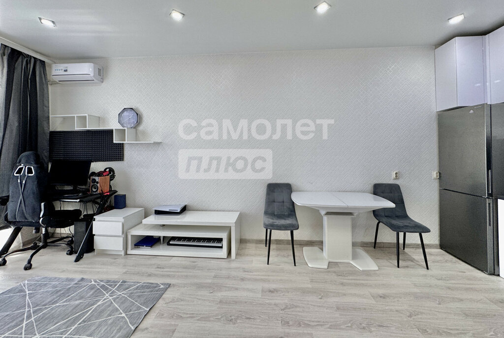 квартира г Барнаул р-н Октябрьский пр-кт Комсомольский 122вк/3 фото 4