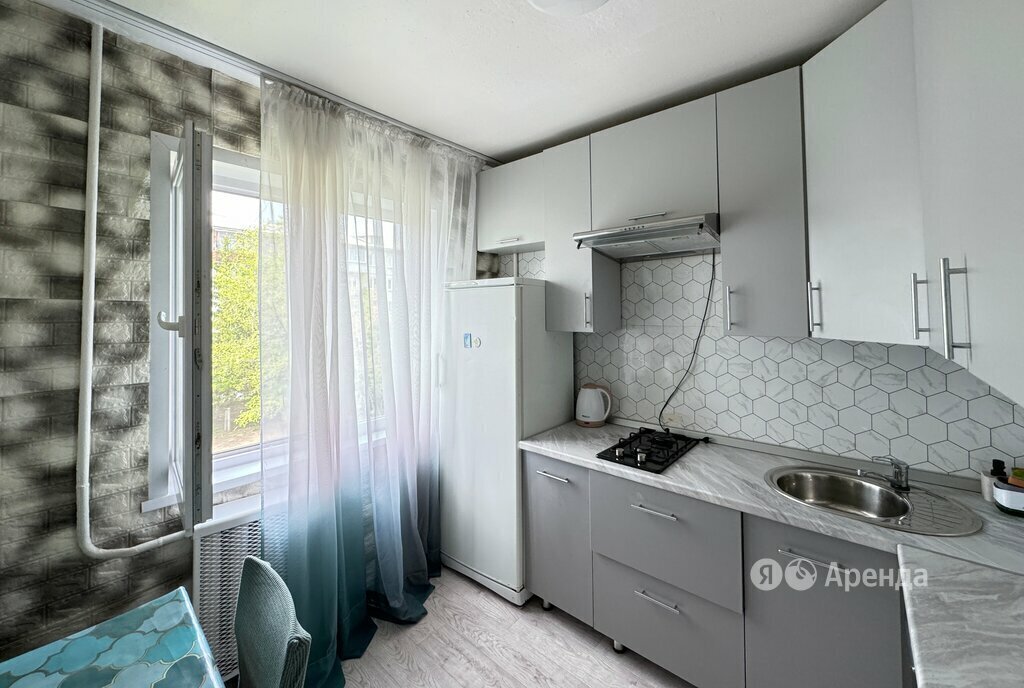 квартира г Красноярск р-н Кировский проспект имени Газеты ий Рабочий, 73А фото 1