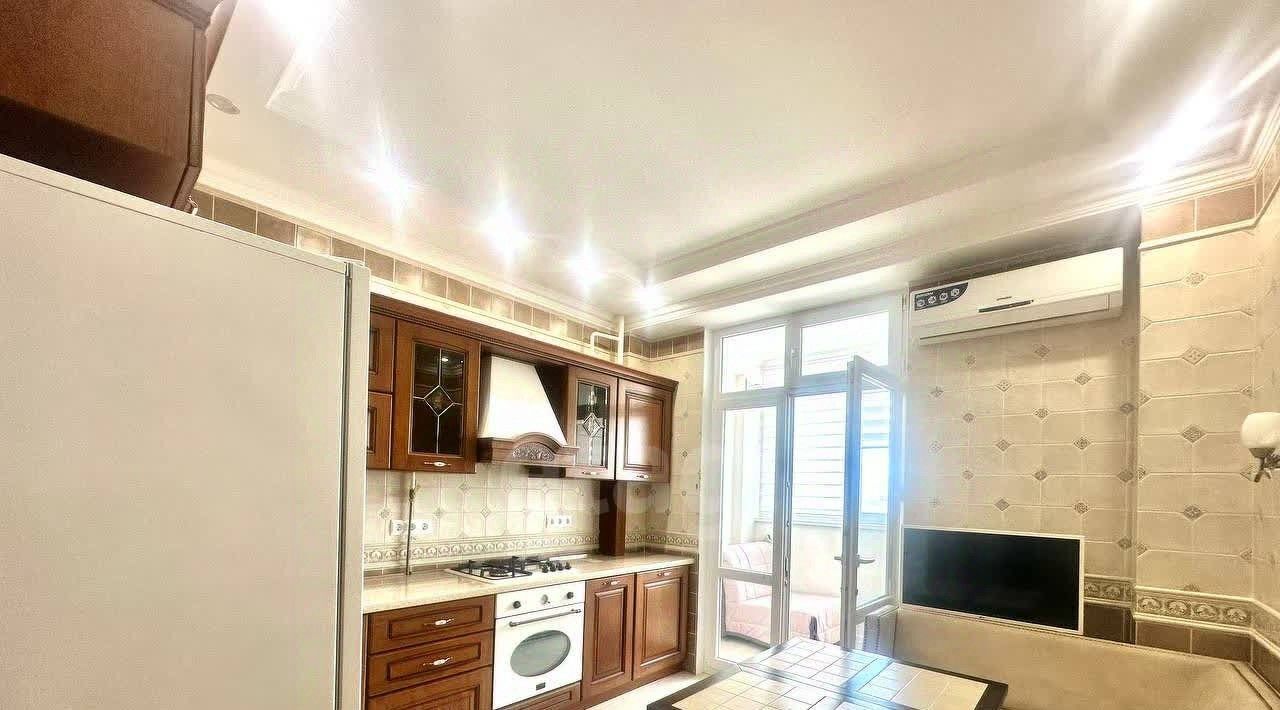 квартира г Симферополь р-н Центральный ул Крылова фото 3