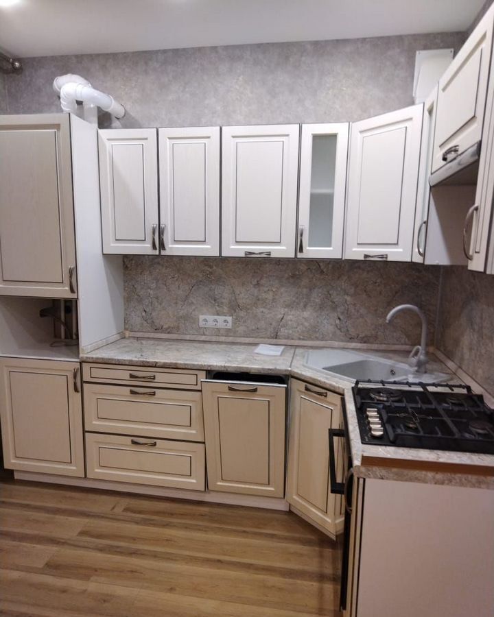 квартира г Калуга р-н Московский ул Гурьянова 69к/2 фото 2