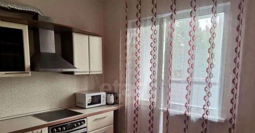 квартира г Сургут ул Замятинская 11/2 фото 3