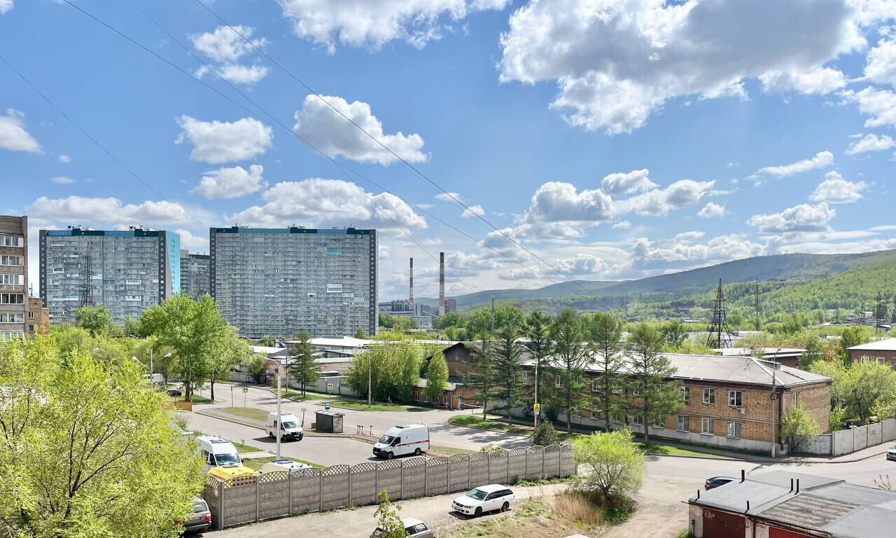 квартира г Красноярск р-н Свердловский ул Парашютная 19а фото 7
