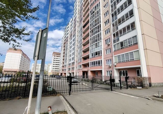 квартира Проспект Космонавтов, ул. Бакинских Комиссаров, 105 фото