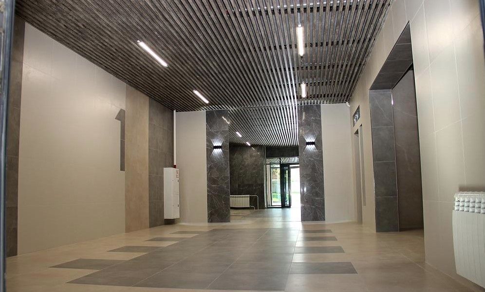 квартира г Тольятти р-н Автозаводский ул Фрунзе 2в фото 2