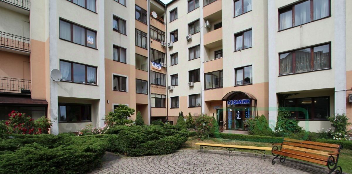 квартира г Калининград р-н Центральный ул Сержанта Колоскова 2а фото 1