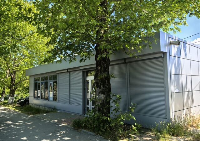 торговое помещение ул Челюскинцев 80а Крым фото