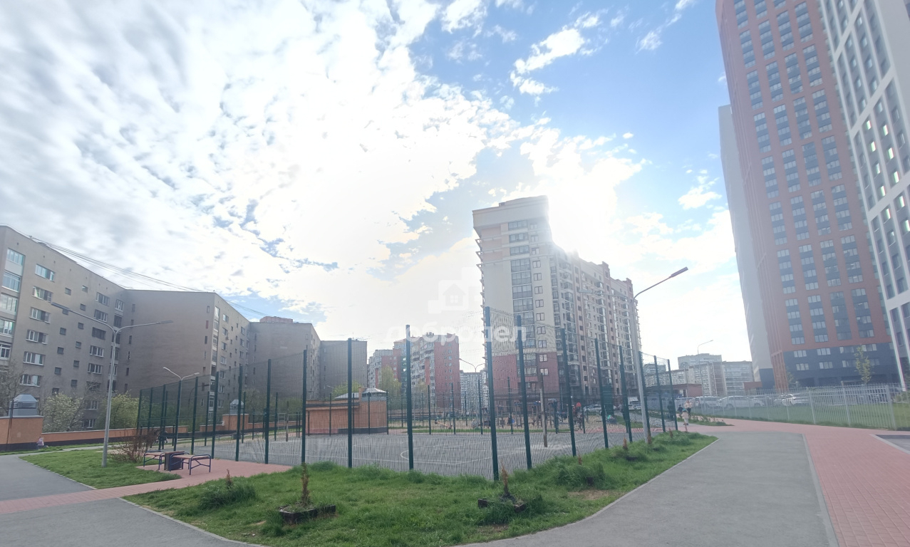 квартира г Екатеринбург р-н Железнодорожный Уральская Заречный ЖК «Первый Николаевский» м-н, Героев России, 35 фото 31