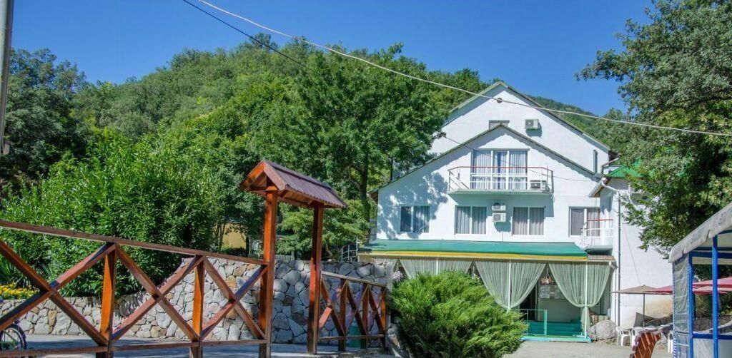 комната г Алушта п Чайка ул Багрова фото 1