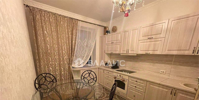 Девяткино, Центральный м-н, Шоссе в Лаврики, 76 фото