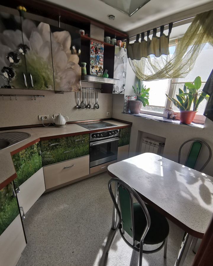 квартира г Тольятти р-н Автозаводский 10-й квартал б-р Луначарского 8 фото 10