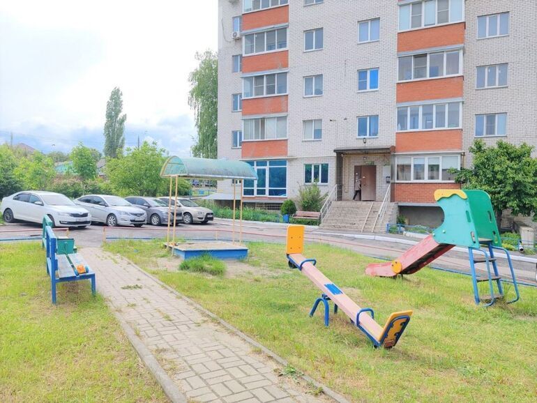 квартира г Курск р-н Центральный ул 50 лет Октября 91 фото 3