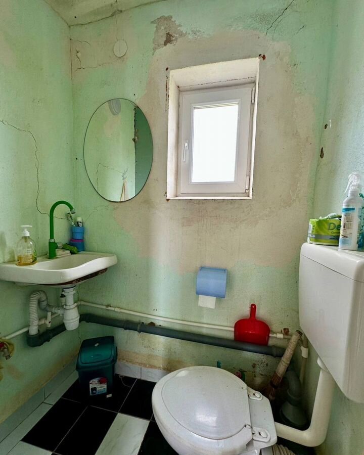 дом г Евпатория пгт Новоозерное ул Героев-Десантников фото 8